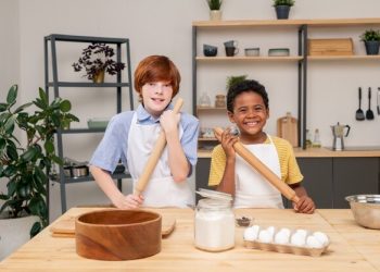 Learning Towers: A Safe and Engaging Way to Enhance Your Child’s Kitchen Confidence